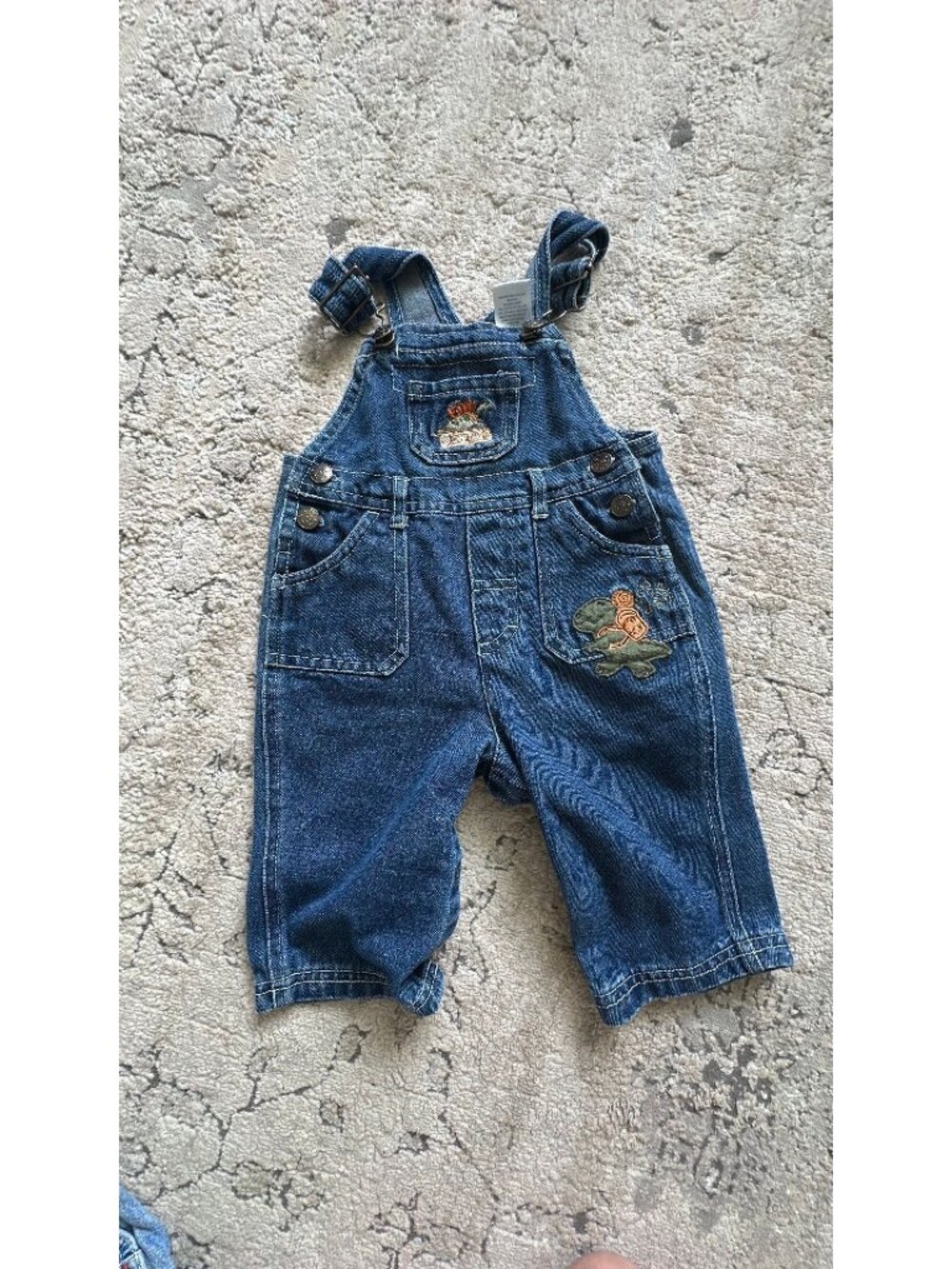 bt kids Dino overalls 6-9 Months